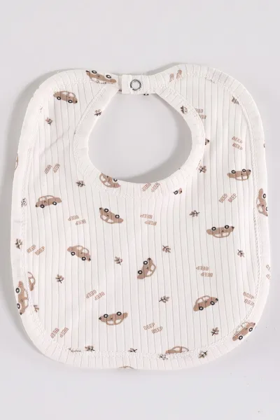 Beyaz (0-3 Ay) Minik Araba Baskılı Raporlu Battaniyeli Erkek Bebek 5'li Set 487189