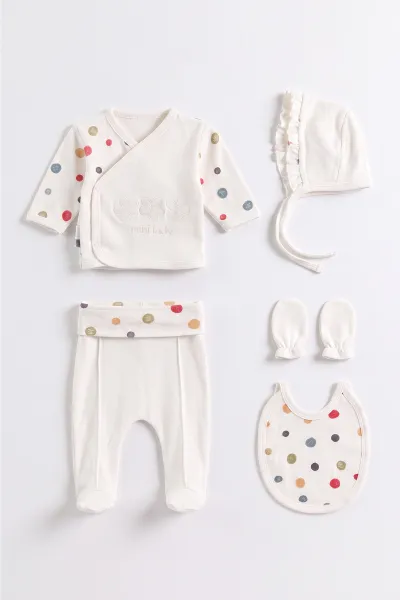 Beyaz (0-3 Ay) Papatya Nakışlı Kutulu Yeni Doğan Kız Bebek 5'li Zıbın Set 475397
