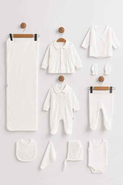 Beyaz (0-3 Ay)Dantelli Bebe Yaka Tulum, Battaniye ve 10'lu  Kız Bebek Hastane Çıkış Seti 476860