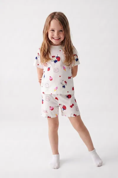 Beyaz (3-8 Yaş)Karakter Desenli Şortlu Kız Çocuk Pijama Takımı 461467