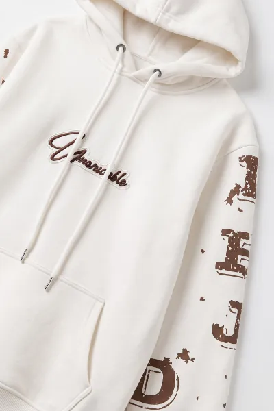 Beyaz (4-12 Yaş) Nakışlı Kapüşonlu ve Kanguru Cepli 3 İp Şardonlu Erkek Çocuk Sweatshirt 496876