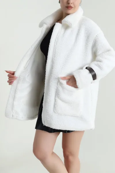 Beyaz Astarlı Cepli Peluş Kadın Mont 492194