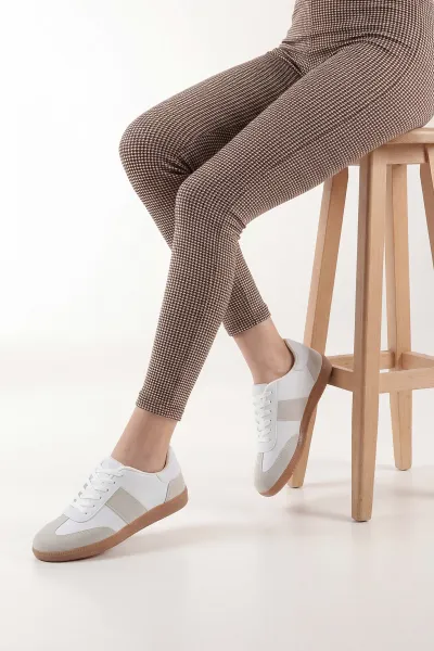 Beyaz Bağcıklı Kadın Spor Ayakkabı 448956