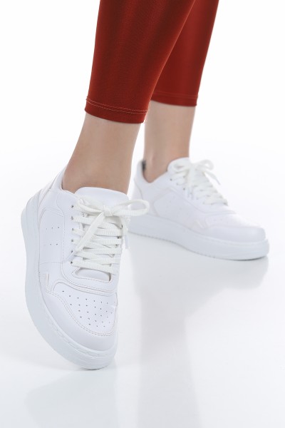 Beyaz Bağcıklı Spor Ayakkabı 166460