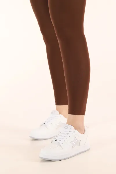 Beyaz Bağcıklı Yüksek Taban Yıldız Tasarımlı Kadın Spor Ayakkabı 401242