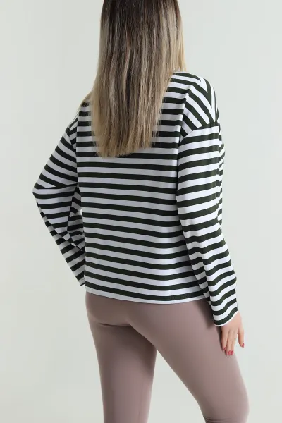 Beyaz Baskılı Çizgili Tasarım Kadın Sweat 493810