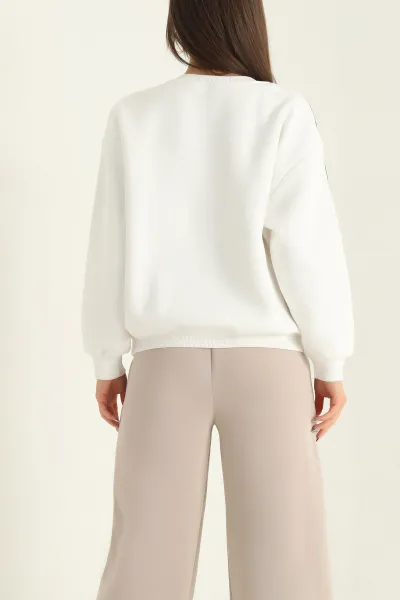 Beyaz Baskılı Şardonlu Bayan Sweat 320200