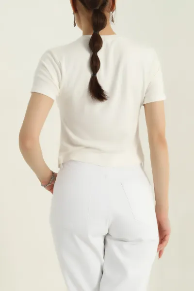 Beyaz Baskılı Viskon Kadın Crop Tişört 372689