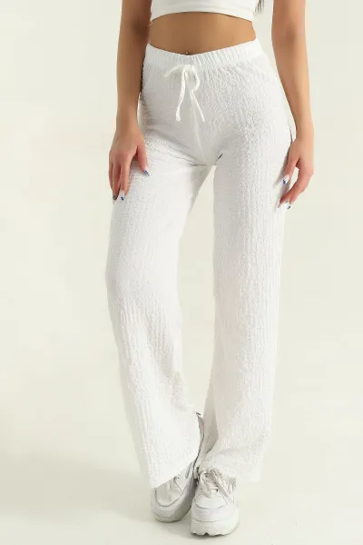 Beyaz Bel Lastikli Gofre Kadın Pantolon 370079