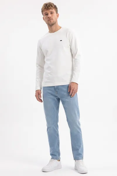 Beyaz Bisiklet Yaka Sırt Detay Erkek Sweatshirt 492027