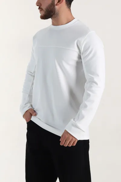 beyaz-bisiklet-yaka-uzun-kollu-erkek-sweatshirt-396902