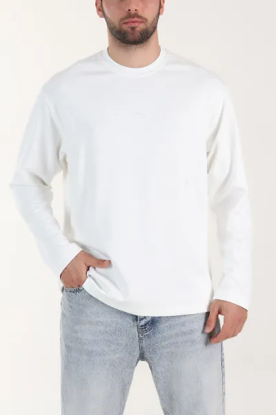 beyaz-bisiklet-yaka-yazi-detayli-erkek-sweatshirt-409096