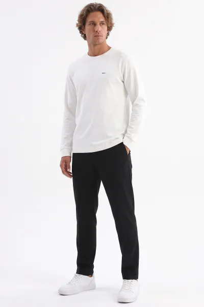 Beyaz Bisiklet Yaka Yazı Detaylı Erkek Sweatshirt 492045