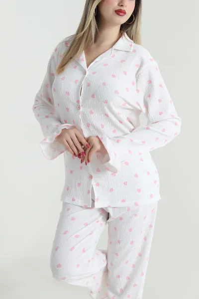 beyaz-burumcuk-dugmeli-kadin-pijama-takimi-493648