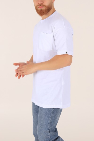 Beyaz Cep Detaylı Yandan Yırtmaçlı Oversize Tişört 165221