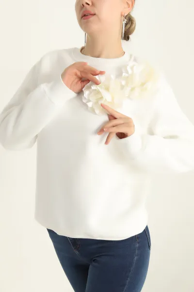 beyaz-cicek-aksesuarli-ici-sardonlu-bayan-sweat-292802