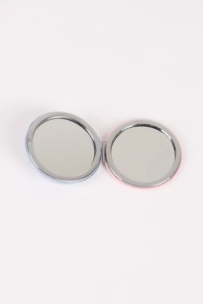 Beyaz Çiçek Baskılı  Kapağı Sulu ve Pullu Oval Cep ve Çanta Aynası 473905