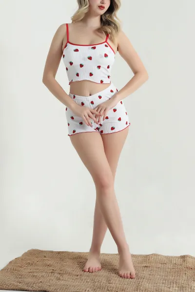 Beyaz Çilek Desenli Kadın Şortlu Pijama Takımı 466380