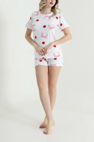 Beyaz Çilek Desenli Kadın Şortlu Pijama Takımı 466466