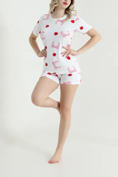 Beyaz Çilek Desenli Kadın Şortlu Pijama Takımı 466466