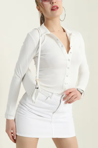 Beyaz Çıtçıtlı Yakalı Ribana Kadın Bluz 432727