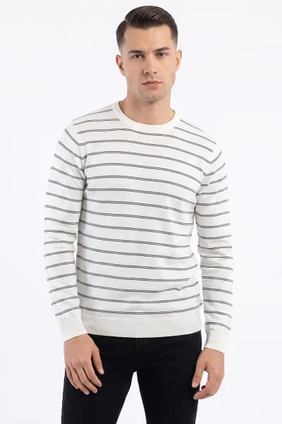 Beyaz Çizgili Viskon Triko Erkek Sweatshirt 482857