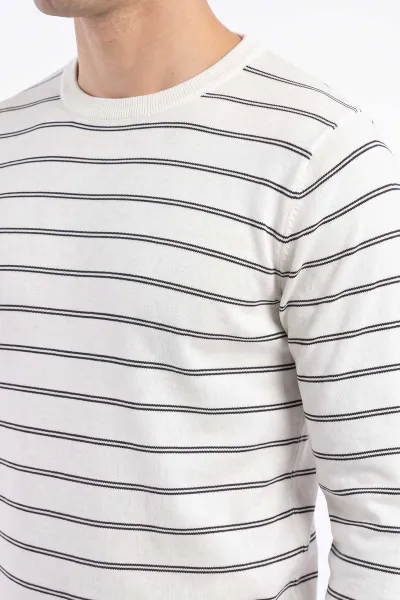Beyaz Çizgili Viskon Triko Erkek Sweatshirt 482857