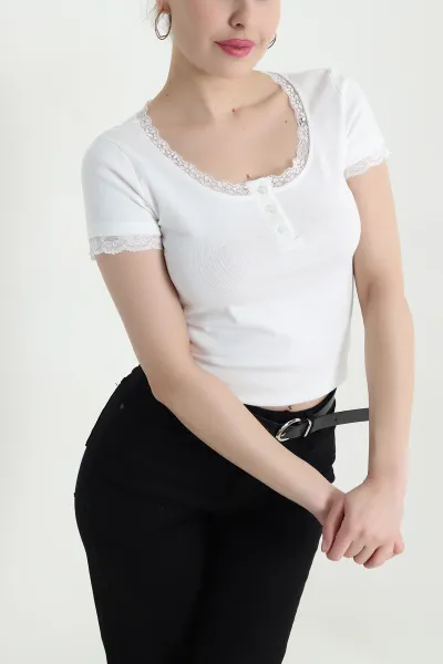 beyaz-dantelli-tasarim-kadin-bluz-446561