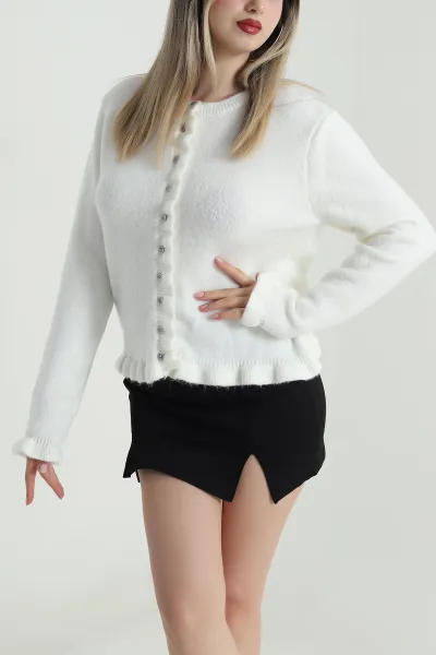 beyaz-dugmeli-kadin-triko-hirka-487536