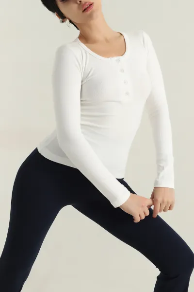 Beyaz Düğmeli Oysho Kadın Badi 418111