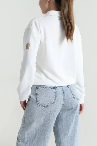 Beyaz Düğmeli Yaka Üç İp Kadın Sweat 484745
