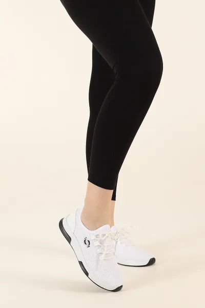 Beyaz Fileli Bağcıklı Kadın Spor Ayakkabı 453142