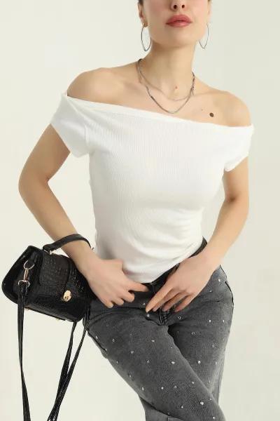 beyaz-fitilli-likrali-omuz-detay-kadin-bluz-350670