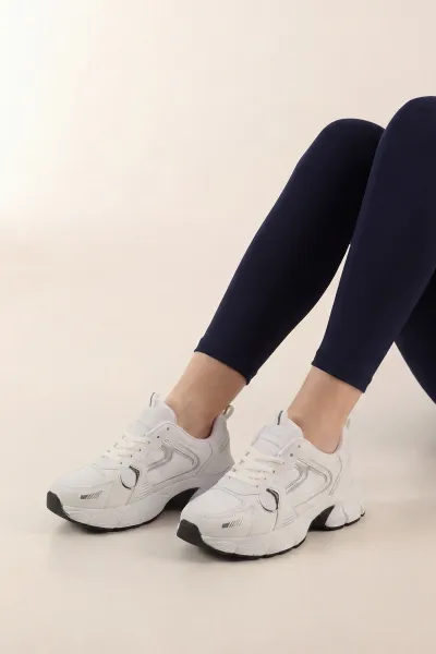 Beyaz Gri Kalın Taban Bağcıklı Kadın Spor Ayakkabı 439242