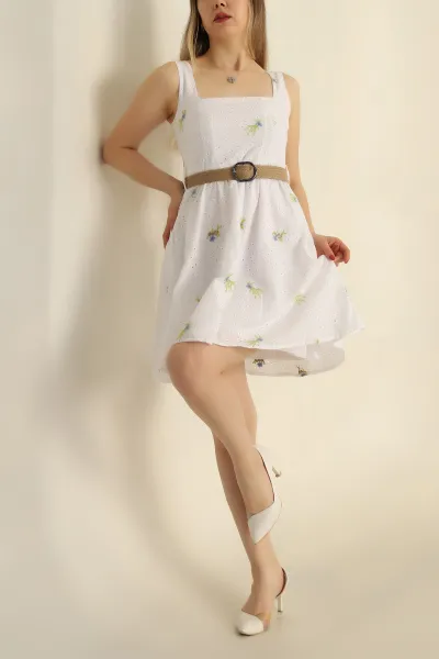 Beyaz Hasır Kemerli Fisto Nakışlı Elbise 268303