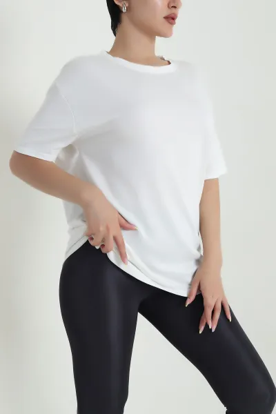 Beyaz İki İp Bisiklet Yaka Kadın Tişört 465972
