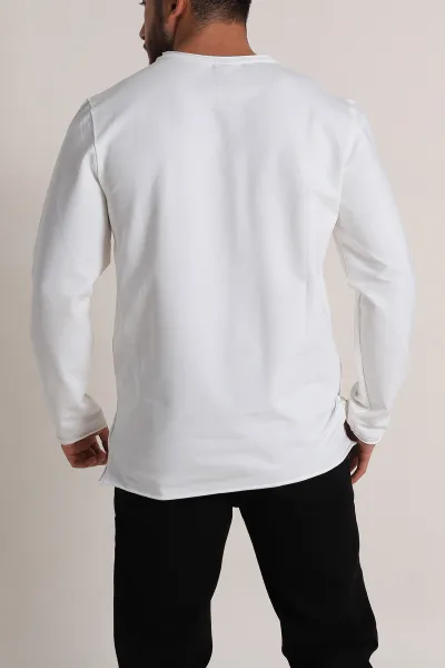 Beyaz İki İp Yırtık Yaka Detaylı Basic Erkek Sweatshirt 299823