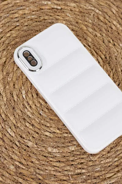 Beyaz iPhone XS Uyumlu Puffy Serisi Kamera Korumalı Silikon Telefon Kılıfı 404000