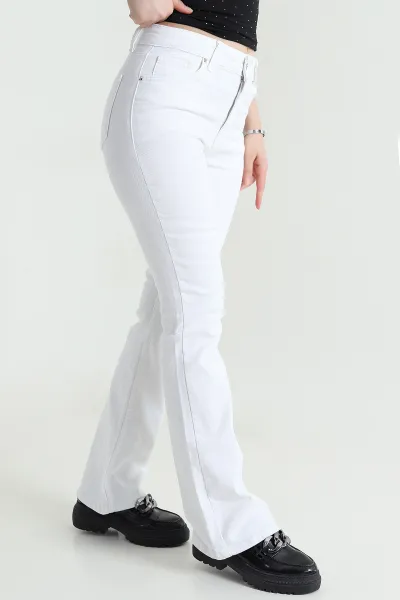 Beyaz İspanyol Paça Comfort Likralı Kadın Kot Pantolon 454578