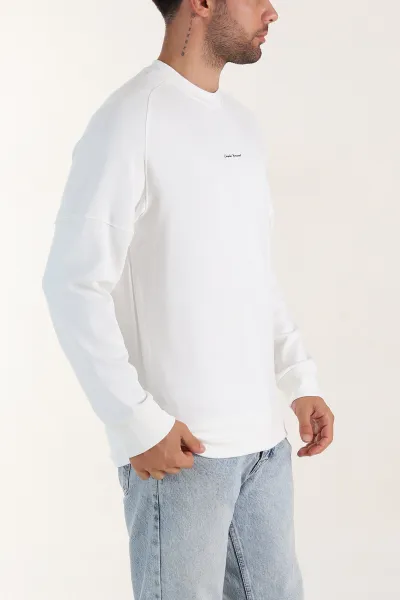 Beyaz Kabartma Yazılı Bisiklet Yaka Erkek Sweatshirt 396894