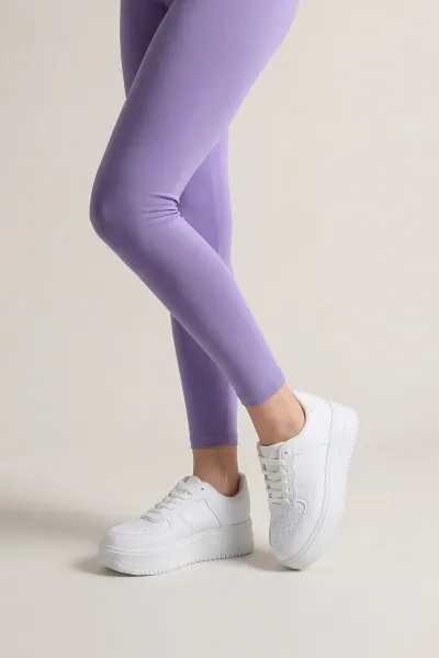 Beyaz Kalın Taban Bağcıklı Kadın Spor Ayakkabı 445391