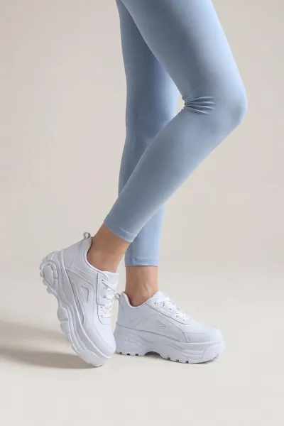 Beyaz Kalın Taban Bağcıklı Kadın Spor Ayakkabı 453567