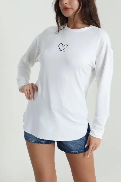 Beyaz Kalp Baskılı Kristal Kadın Sweat Tunik 485622