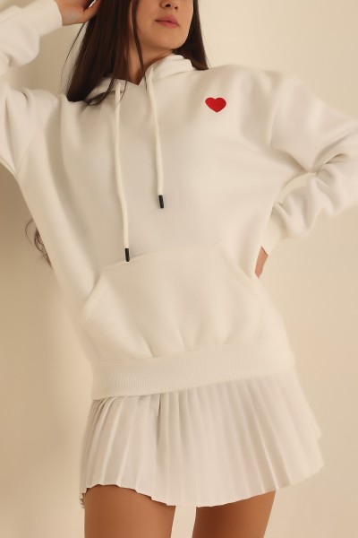 Beyaz Kalp Nakışlı Şardonlu Sweat 217555