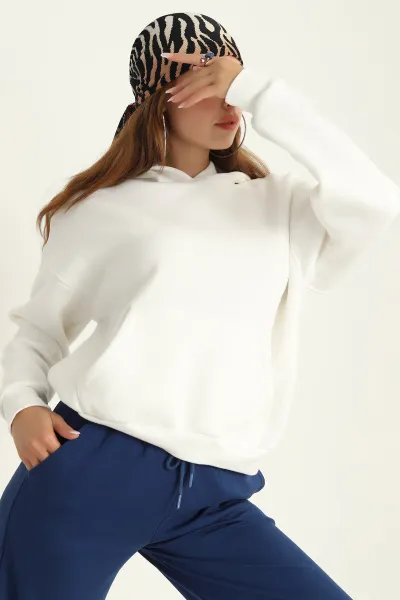 beyaz-kapusonlu-ici-sardonlu-basic-sweat-292844