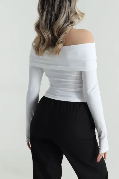 Beyaz Madonna Yaka Dalgıç Kadın Bluz 486200