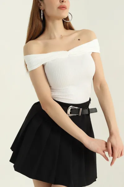 beyaz-madonna-yaka-likrali-petek-bluz-358290