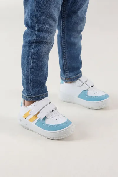 beyaz-mavi-22-25-cirtli-kiz-bebek-spor-ayakkabi-445500