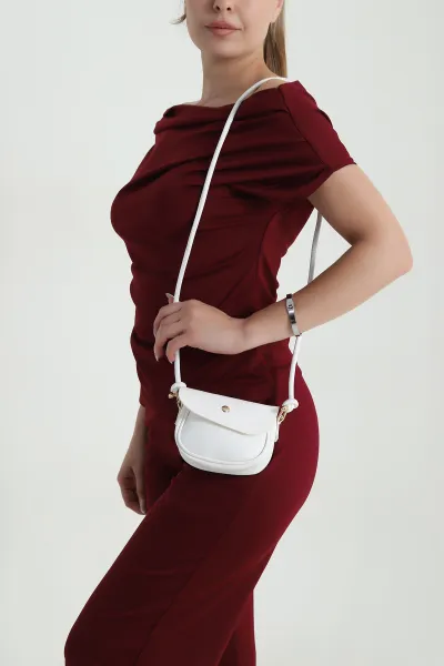 Beyaz Mini Boy Mıknatıs Kapaklı Kadın Omuz Çantası 485672