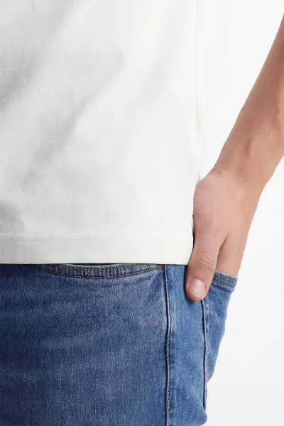 Beyaz Modal Kumaş Polo Yaka Düğmeli Erkek Tişört 447805